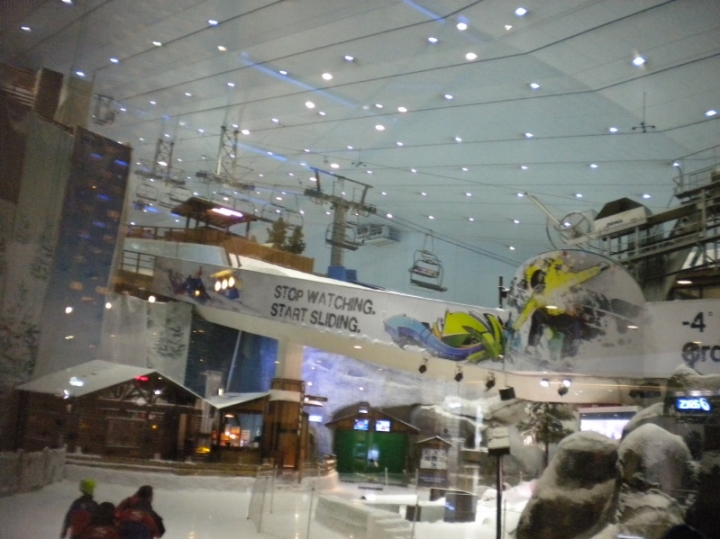 SDN2016_Dubai Emirates Mall Ski (13)